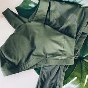 Olive Fabletics Outfit (Demi Lovato Collection)